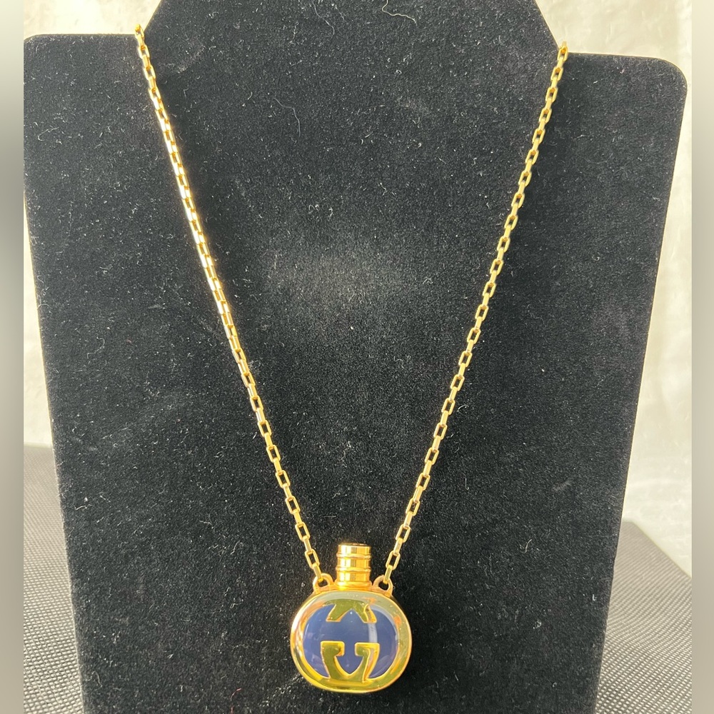 ‼️SOLD‼️ Auth Gucci Bottle Pendant GG interlocking Necklaces - Picture 2 of 8